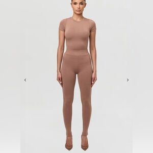 Naked Wardrobe Sculpt Leggings in Coco - S
